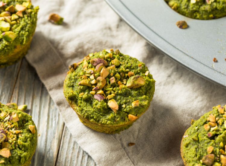Muffins maison au matcha et pistaches